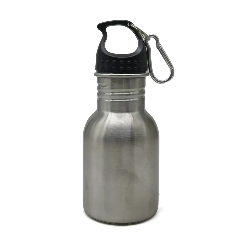 स्कूल की पानी की बोतल