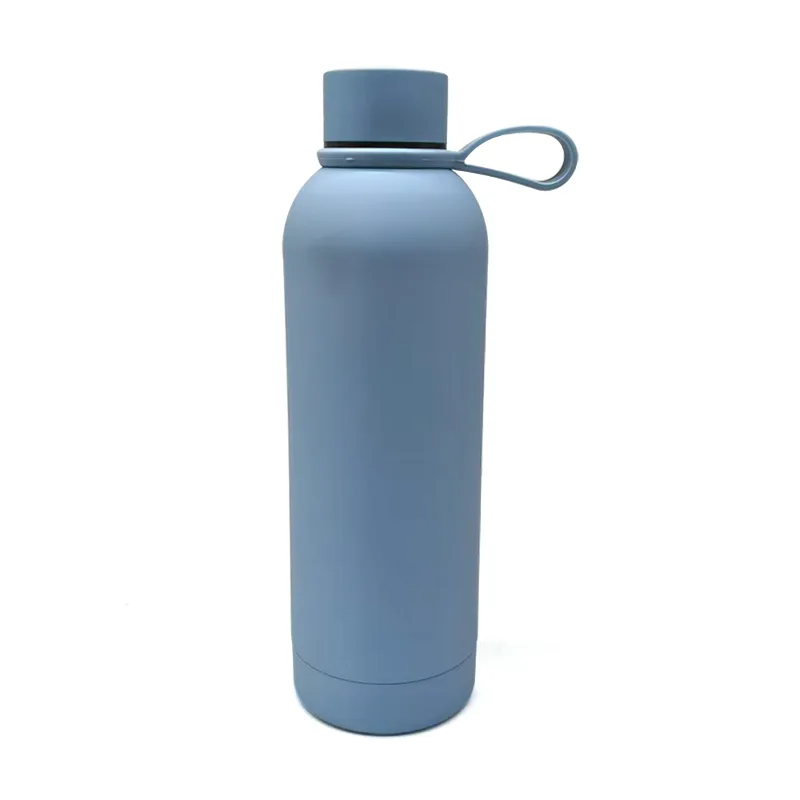 खेल पानी की बोतल